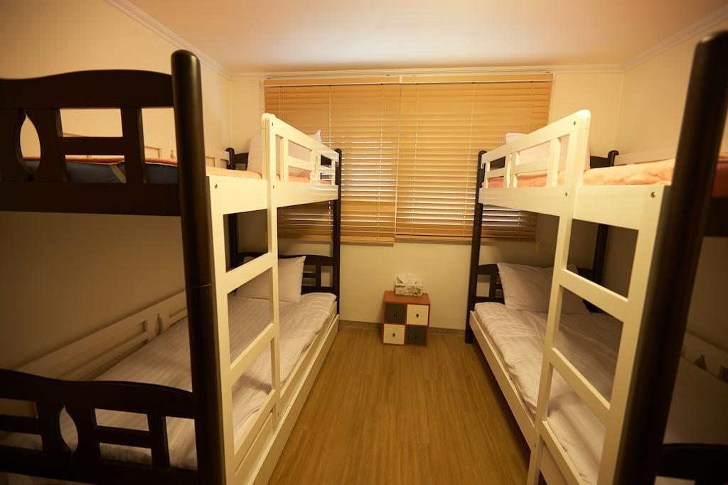 Moon Hostel Сеул Стая снимка