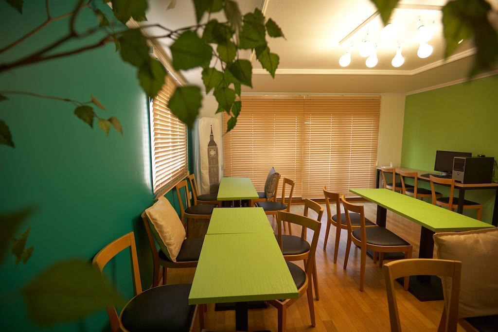Moon Hostel Сеул Екстериор снимка