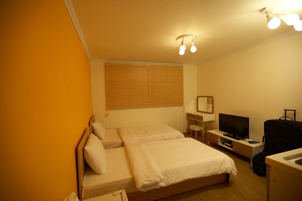 Moon Hostel Сеул Екстериор снимка