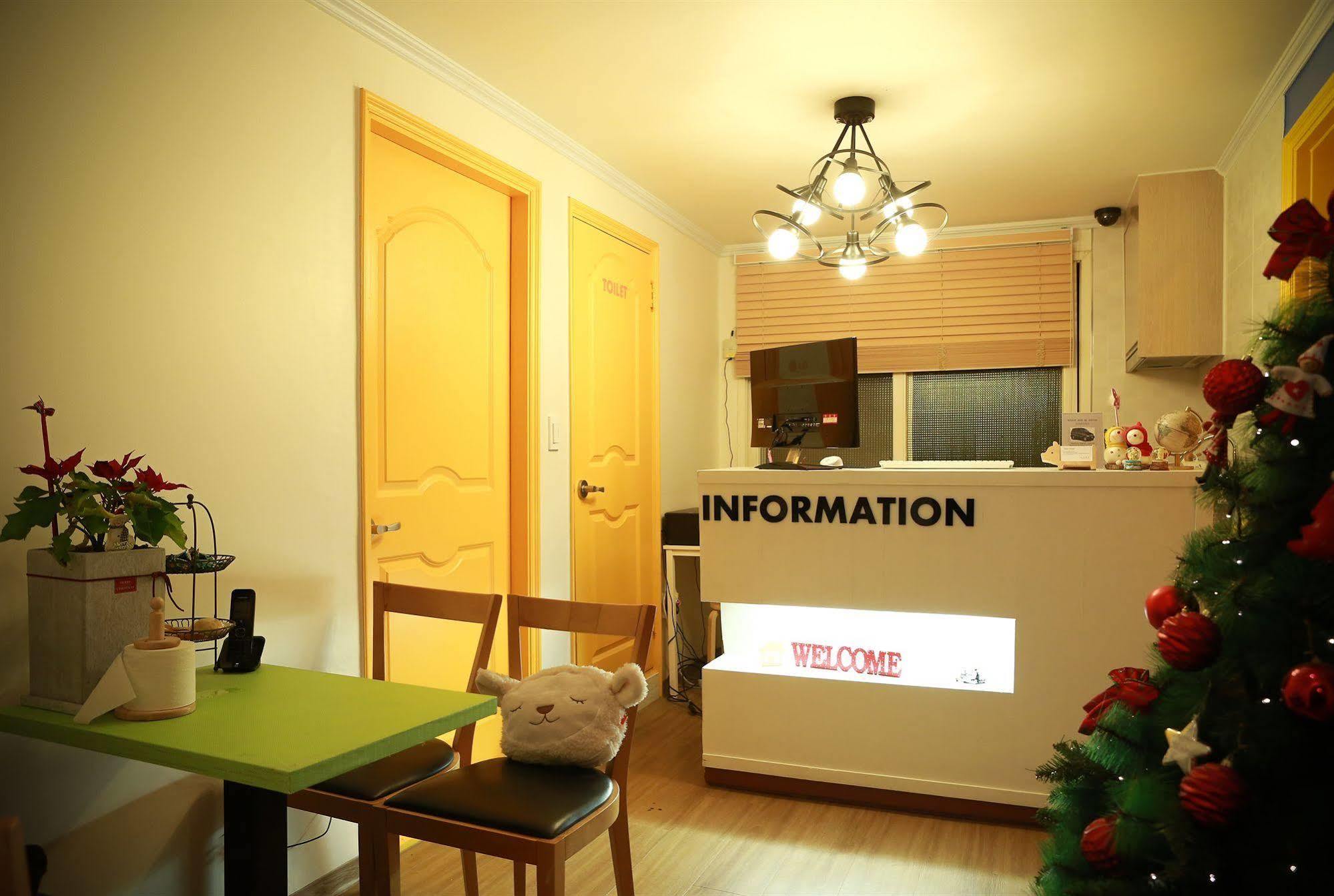 Moon Hostel Сеул Екстериор снимка